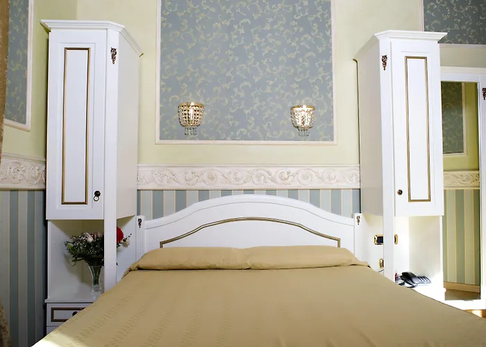 Gasthuis Upper View 4*